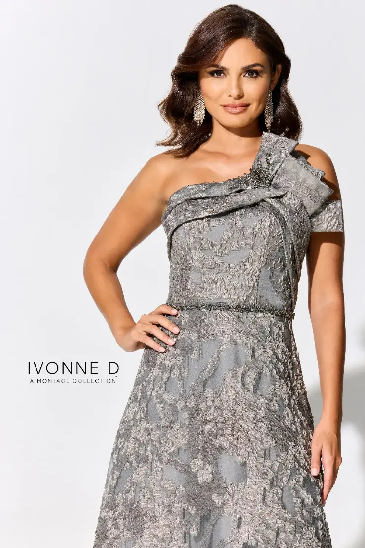 Ivonne D #ID304 #$5 Taupe picture
