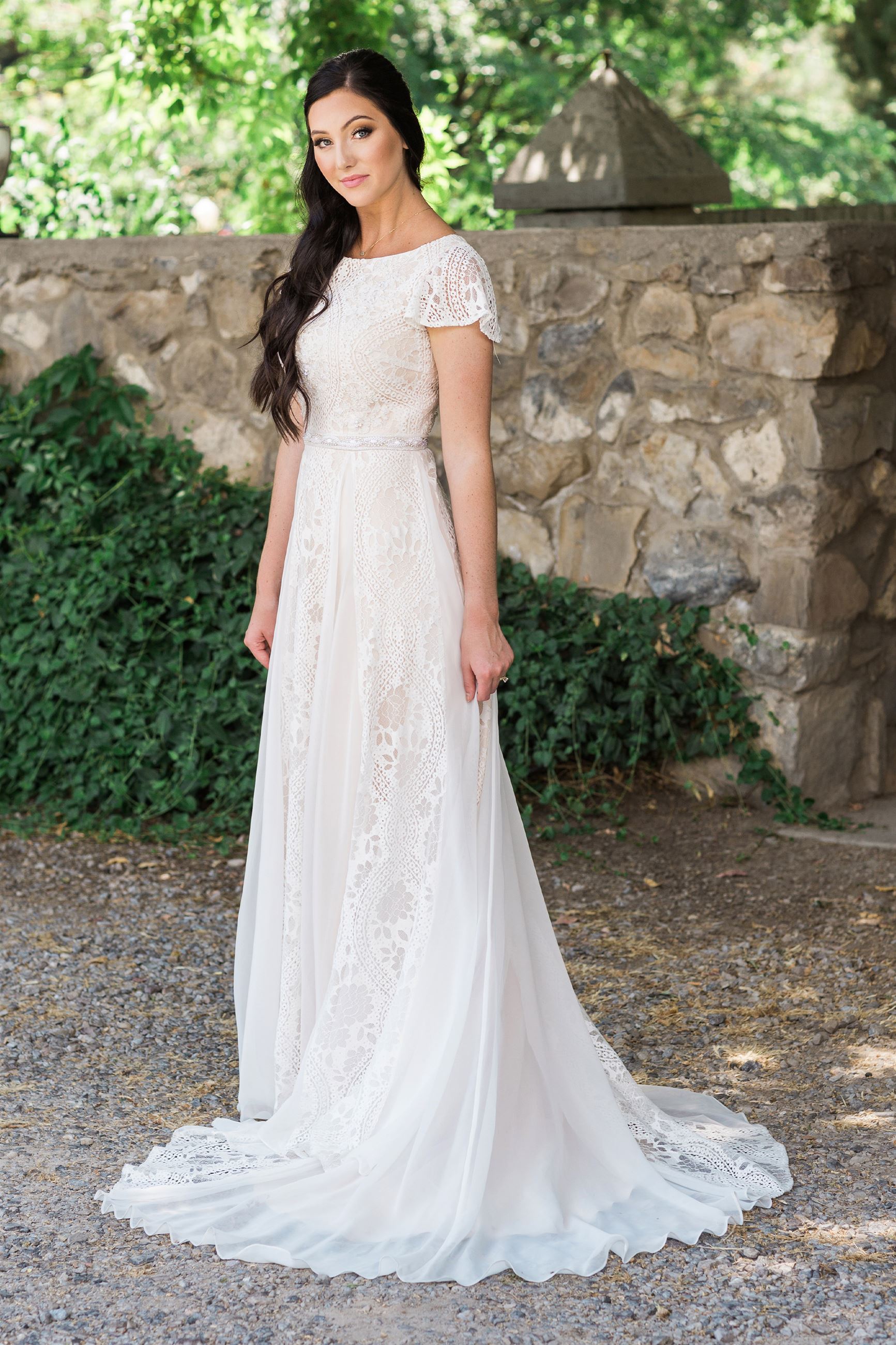 Modest country outlet wedding dresses